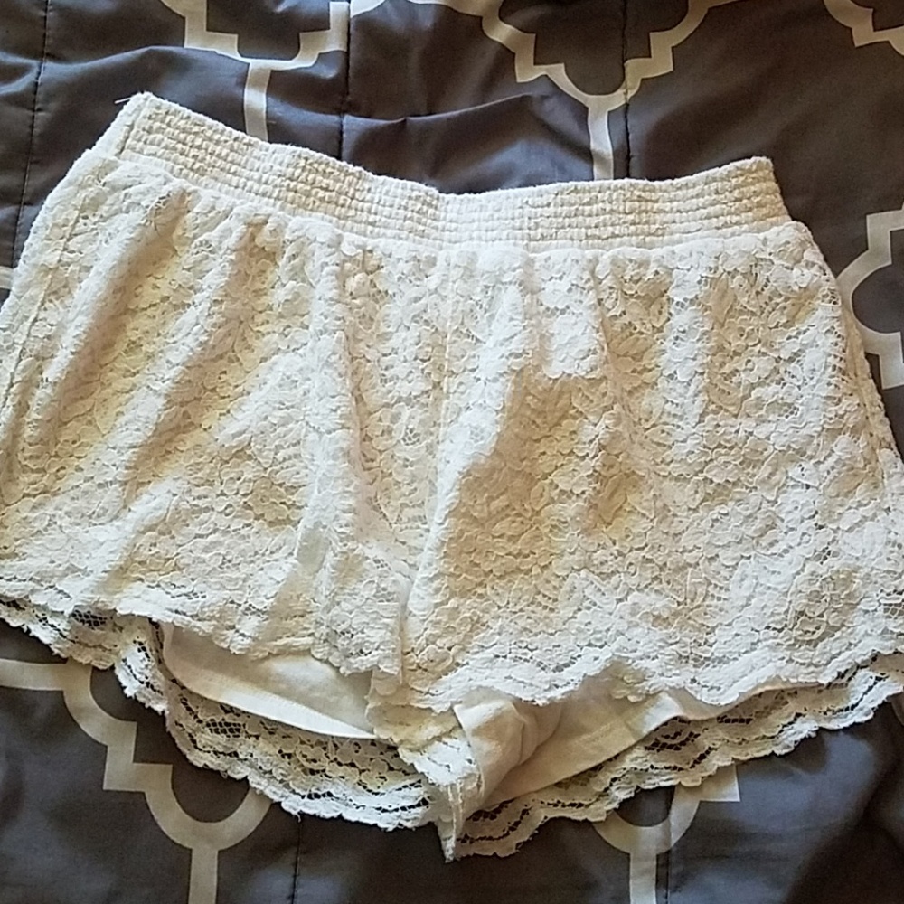 Hollister white lace shorts